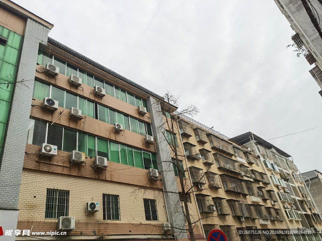 城市多层居民住宅楼