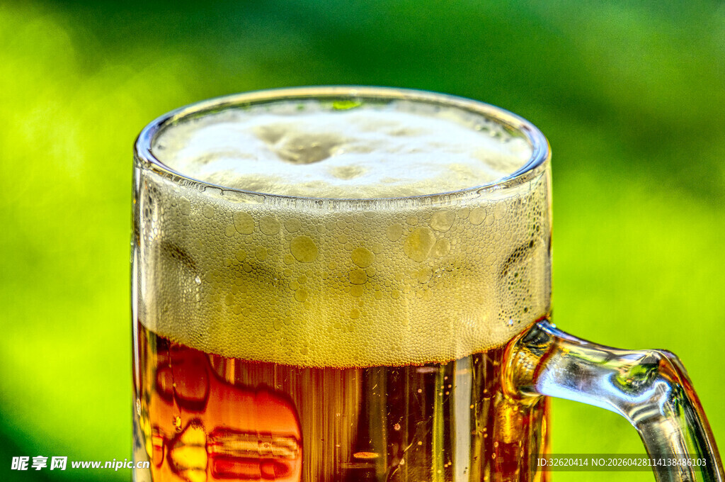 啤酒