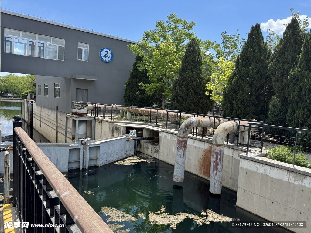 户外水景与建筑景观