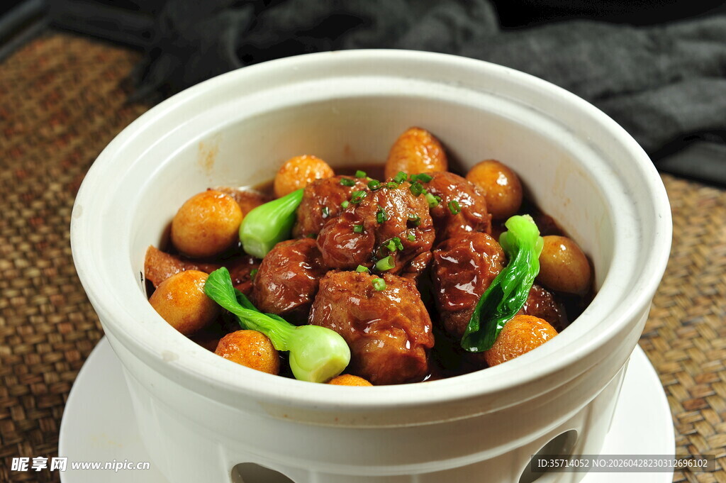 美味肉面筋煲