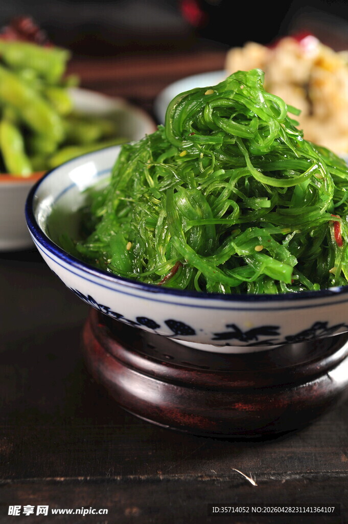 翠绿海草菜清新好滋味