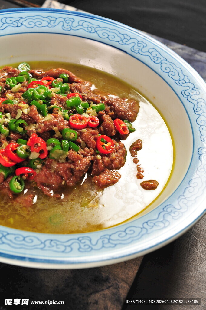 美味青椒红椒炒牛肉