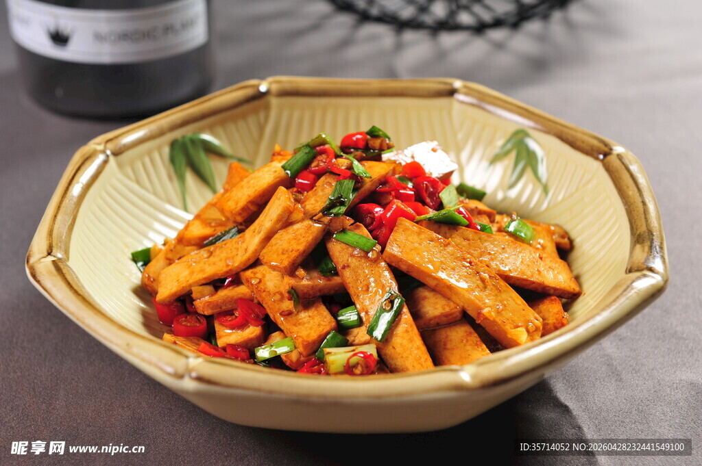 香辣美味炒豆干