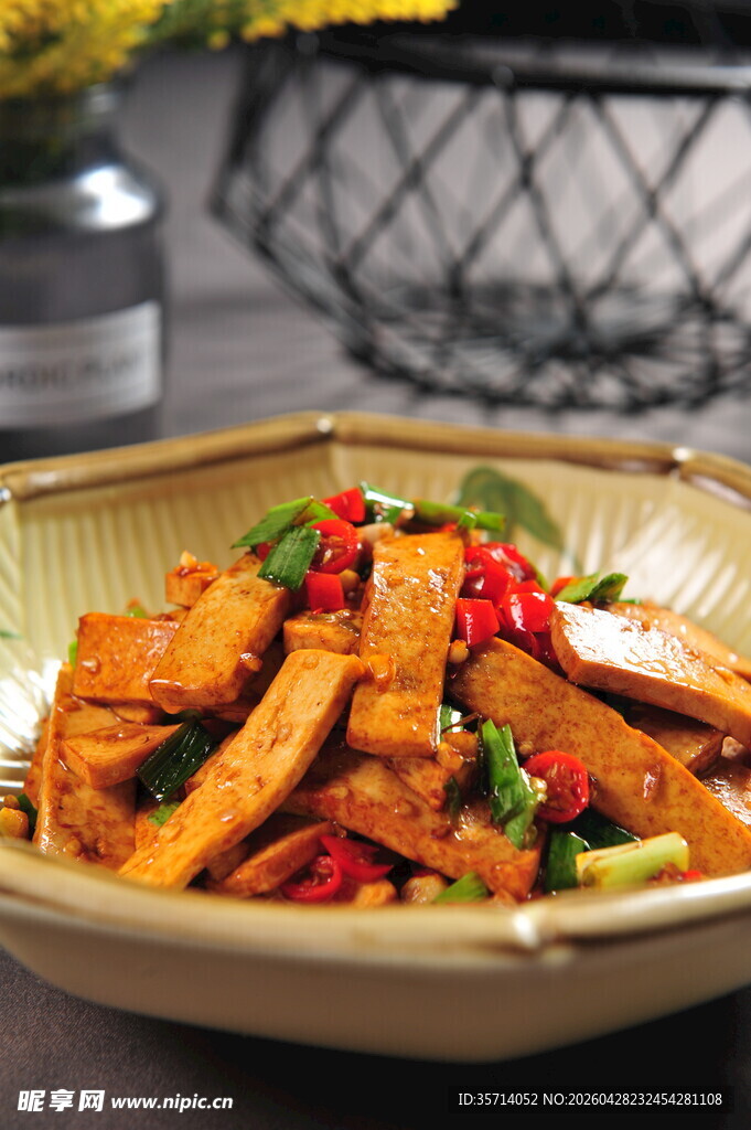 香辣美味炒豆干