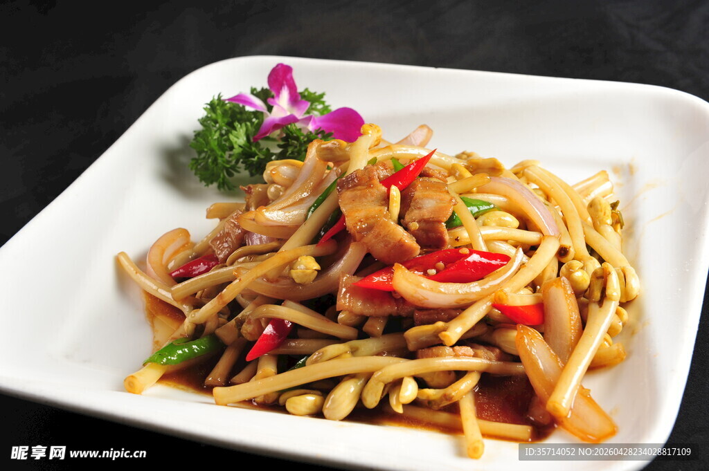 酸辣脆爽杏鲍菇炒豆芽