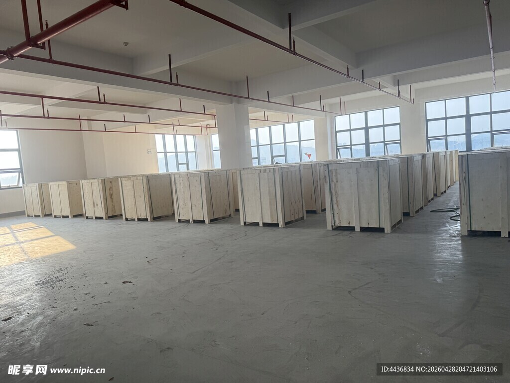 空旷工业风厂房空间展示
