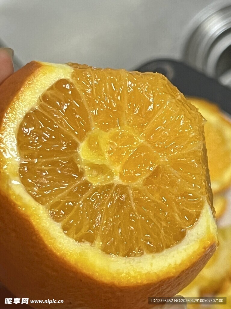 切开的新鲜橙子果肉