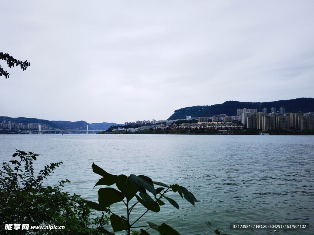湖畔风光