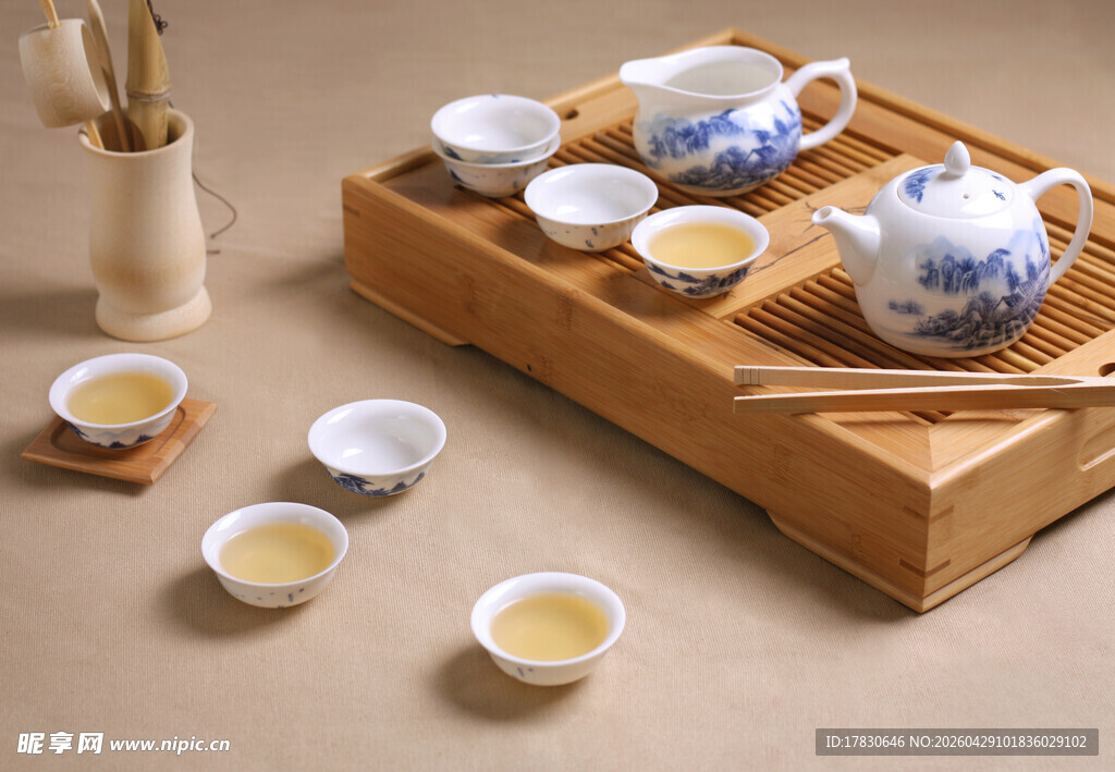 中式茶具摆拍尽显雅致