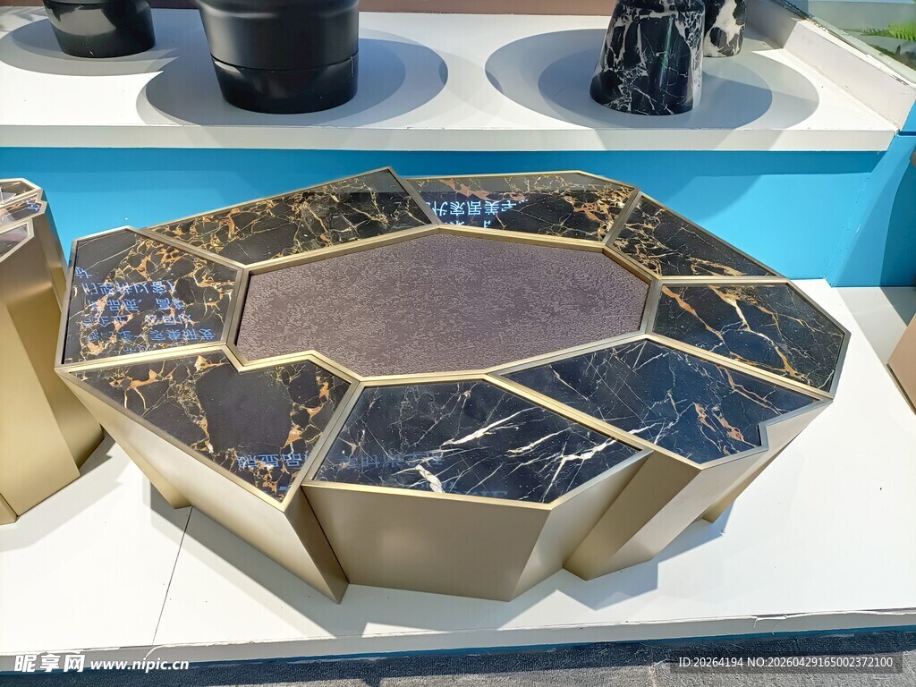 独特几何造型金属茶几 咖啡桌