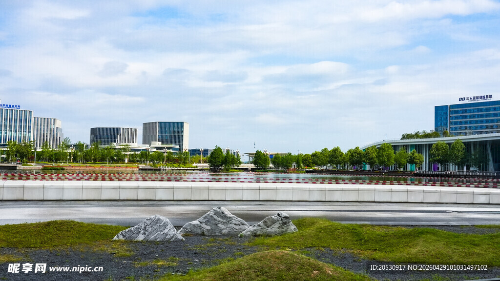德清县城市城南风景蓝天白云