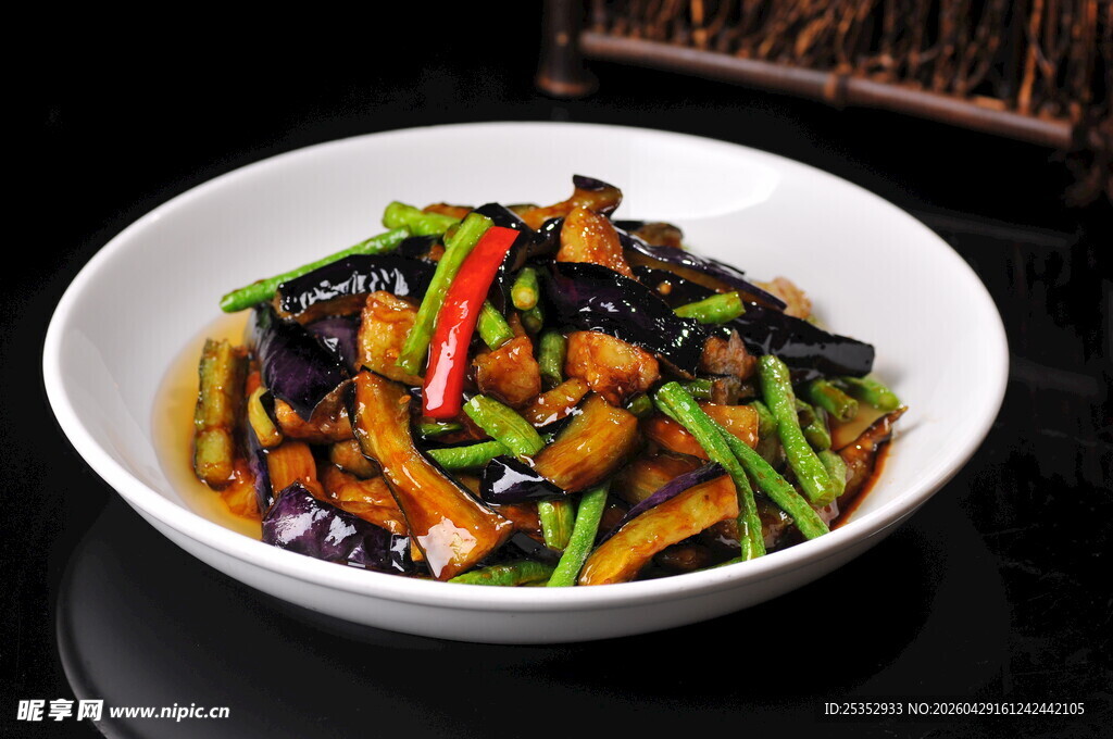 美味素炒茄子 茄子炒豆角 