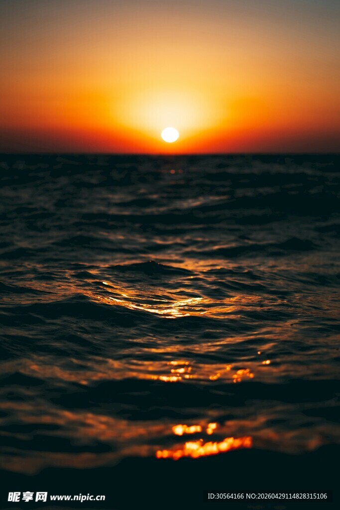 海上日落美景