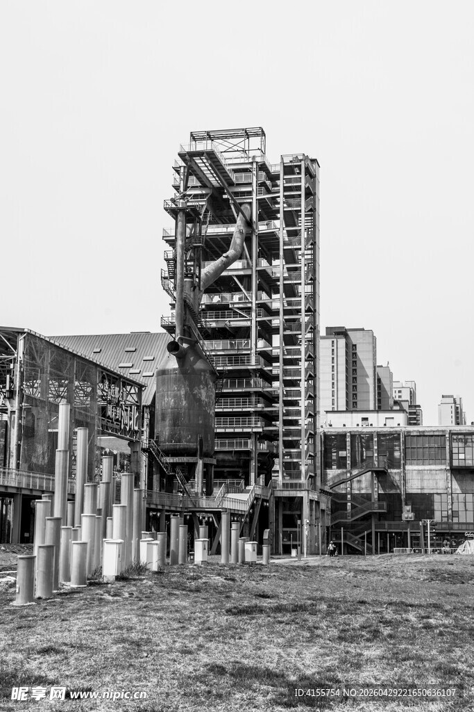 老旧建筑施工现场