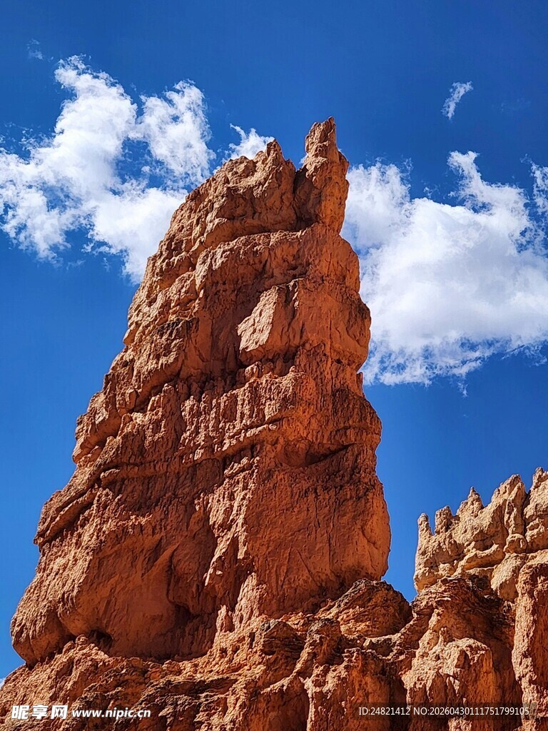 壮丽红岩景观