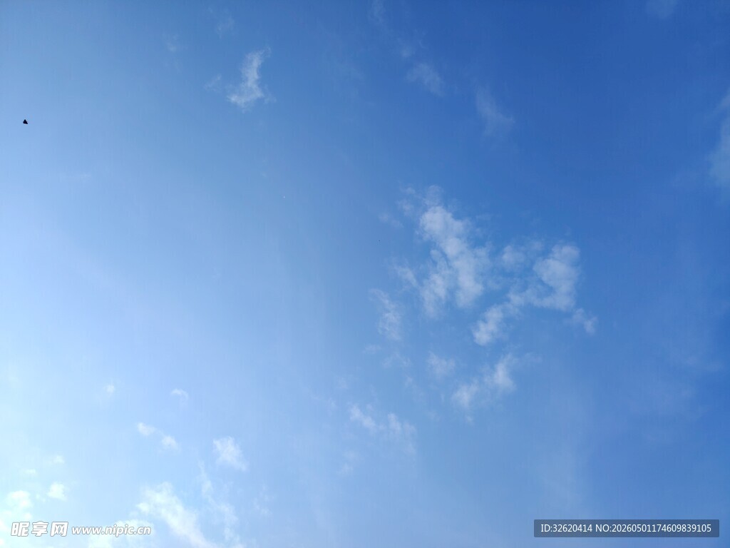 晴朗蓝天