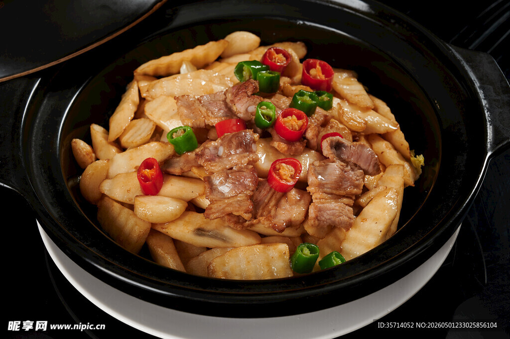 砂锅排骨土豆美味佳肴
