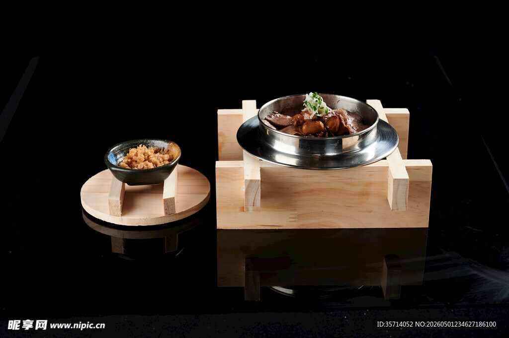 韩式特色铜锅料理组合