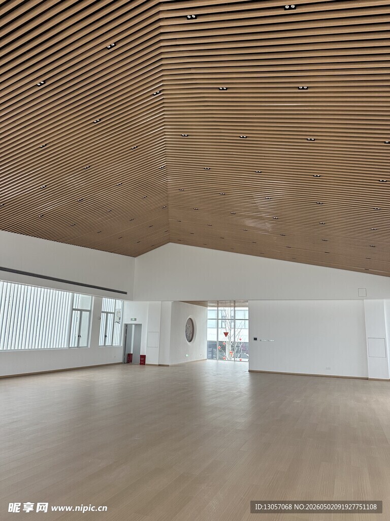 空旷现代风室内空间展示