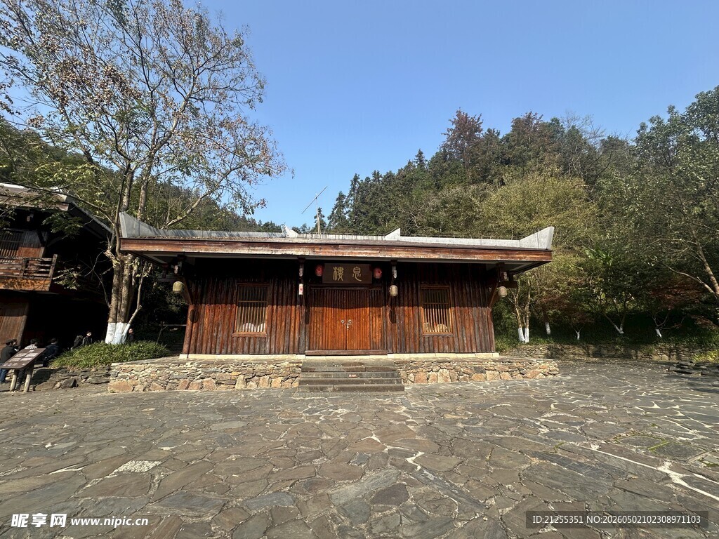 古朴中式建筑庭院