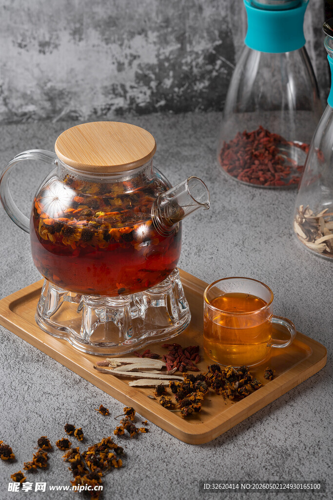 玻璃壶泡养生花茶