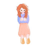 红发女孩抱臂站立