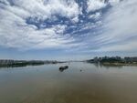 河畔风光