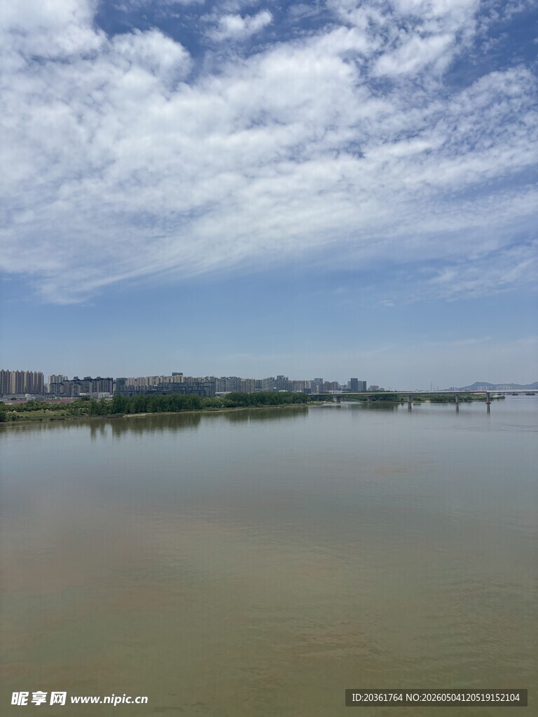 湖畔风光