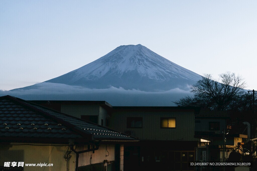 富士山下的静谧民居