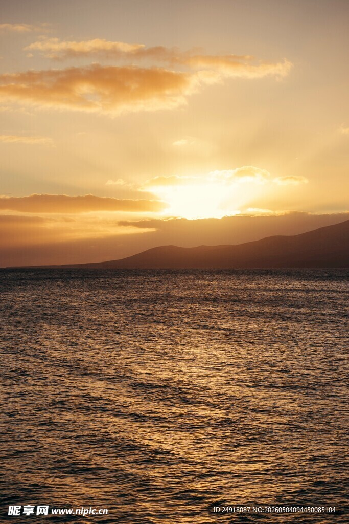 海上日落美景