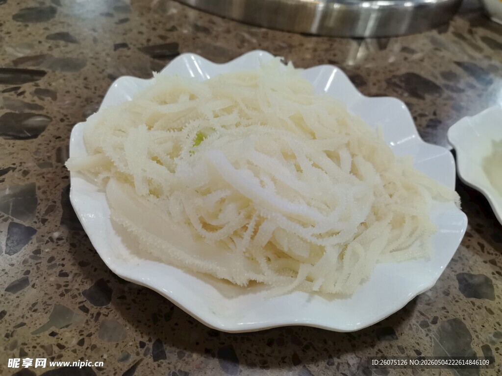 盘中白毛肚