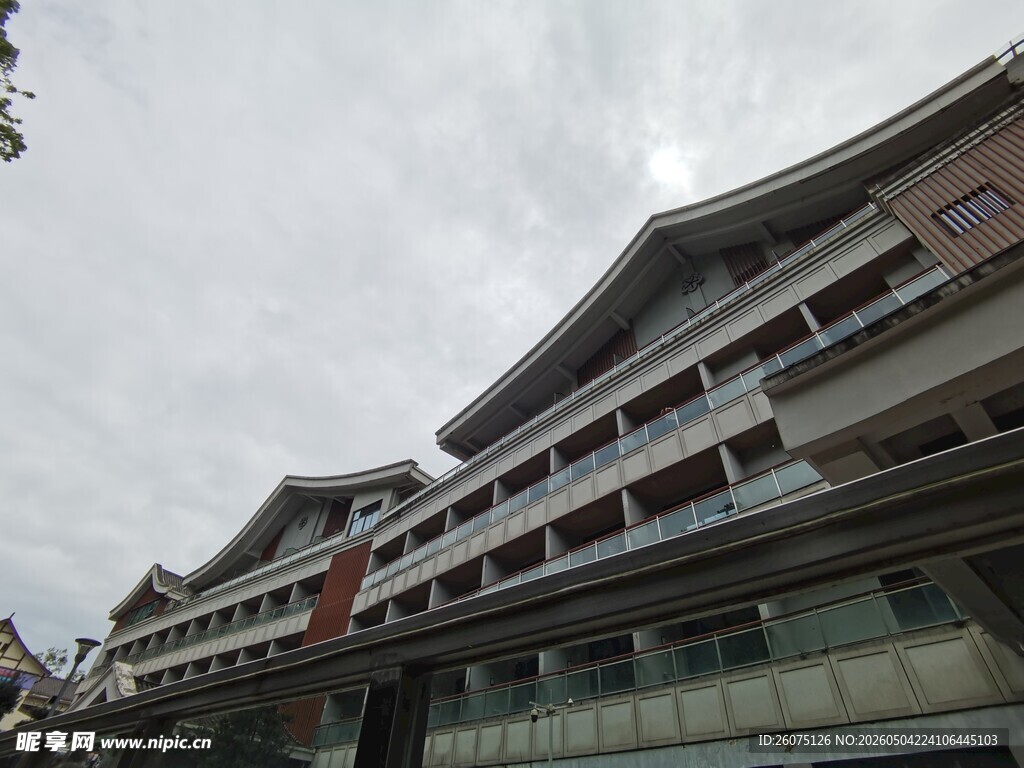 中式风格多层建筑外观