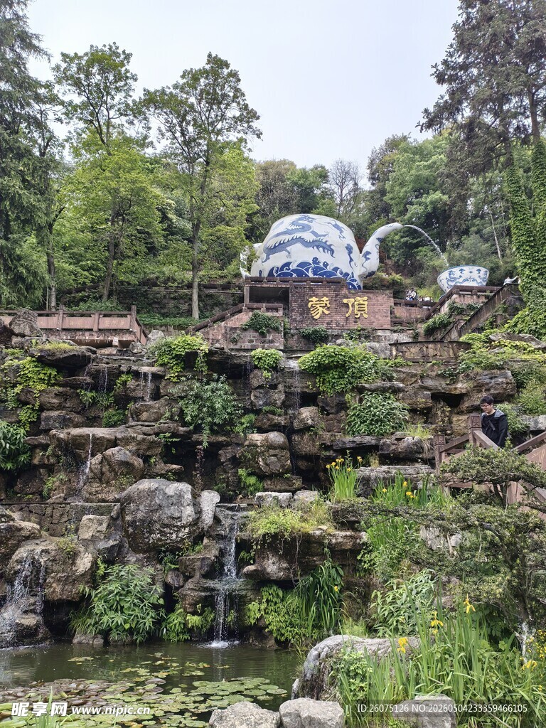 山间别致景观自然与建筑融合