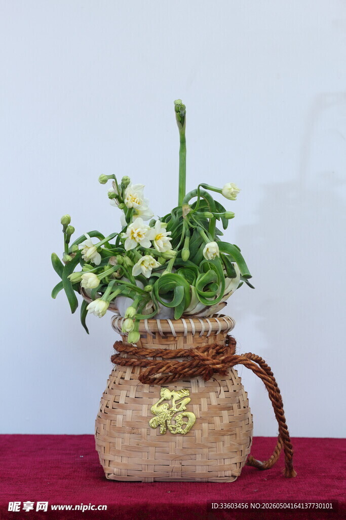 古朴花篮绿植雅致摆件
