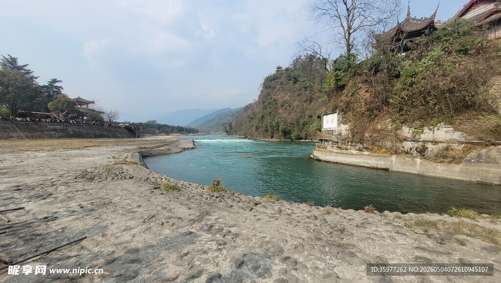 都江堰风光静谧自然景致