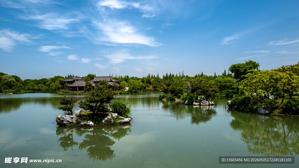 湖畔园林景致