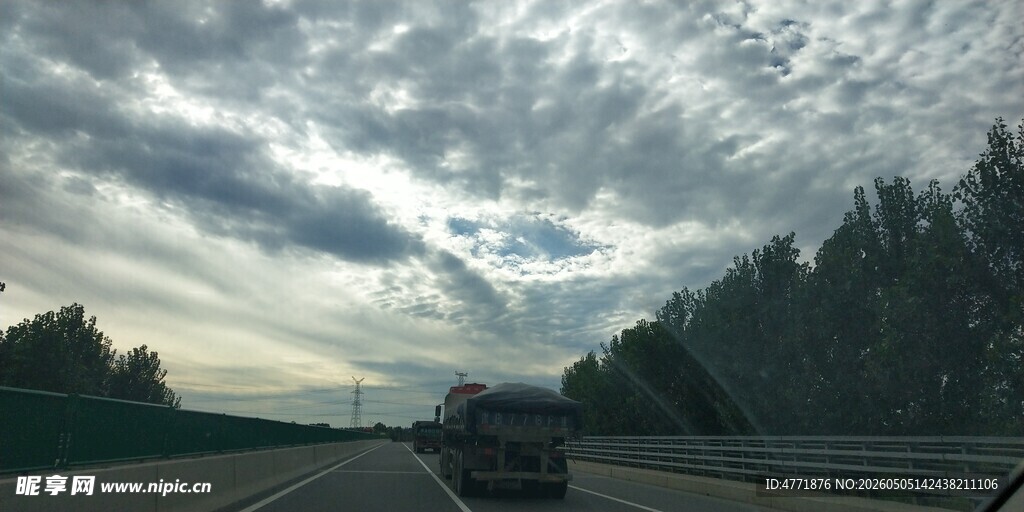 公路行车风景