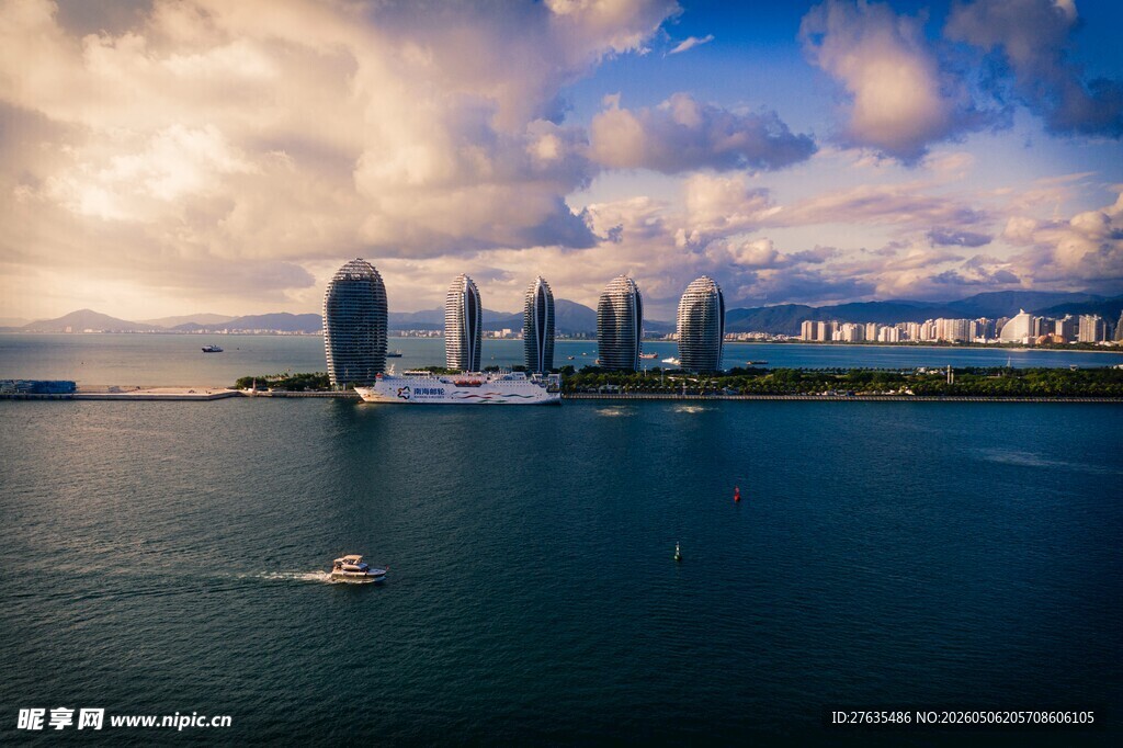 海滨城市美丽天际线景观