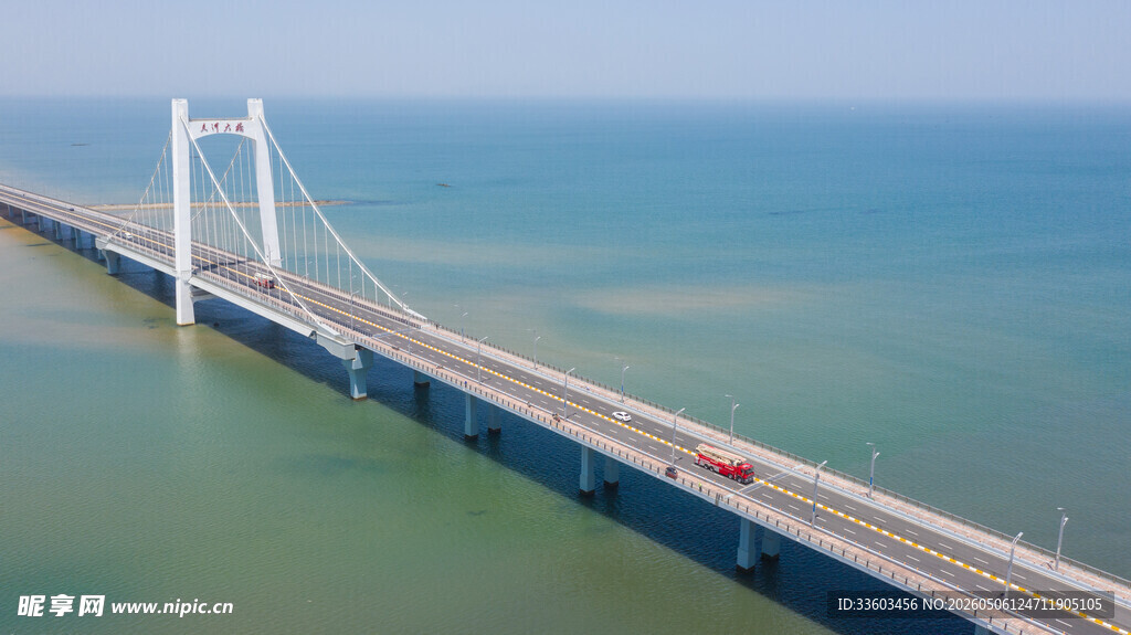 跨海大桥航拍美景