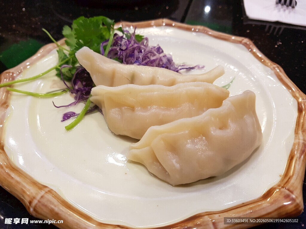 精致美味饺子摆盘赏