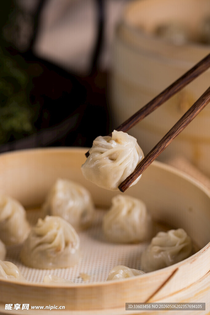 竹笼中的美味小笼包