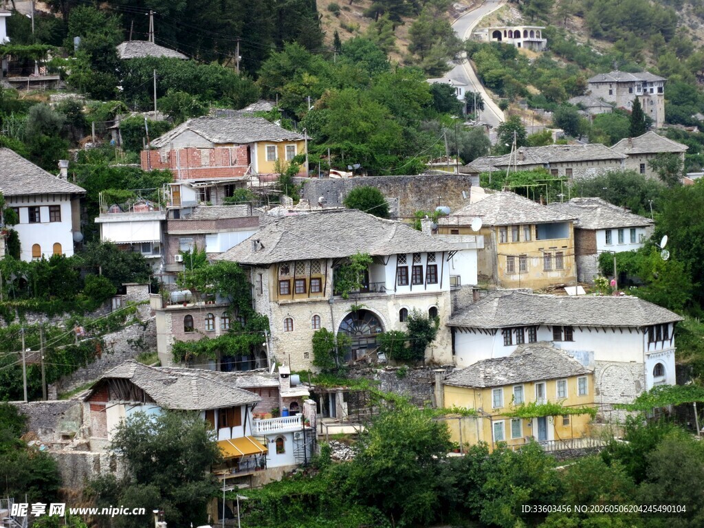 山间村落景致