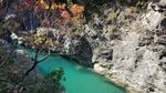 山间碧溪秋景