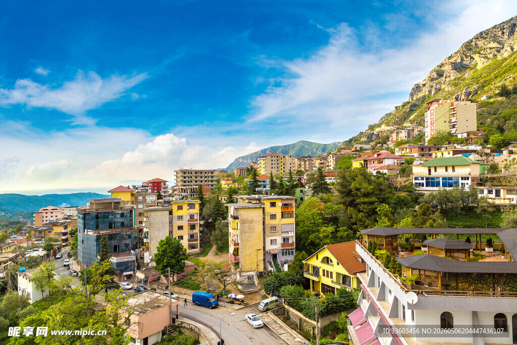 山间小镇美景