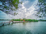 龙亭潘家湖畔栈桥美景