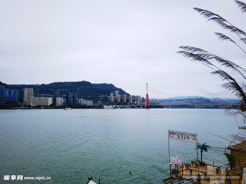 海滨城市风光