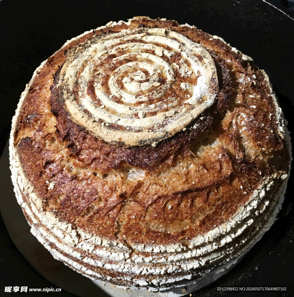 美味螺旋纹面包