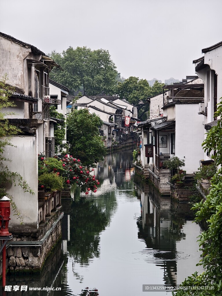 江南水乡古巷小河美景
