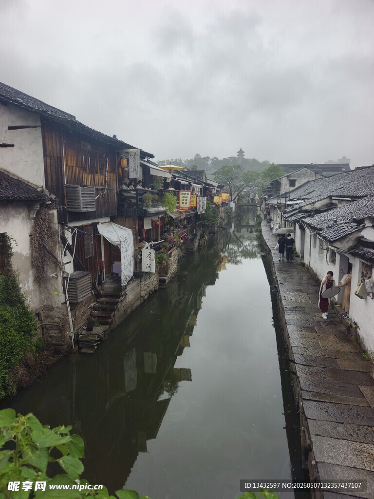 江南水乡古巷小河风景