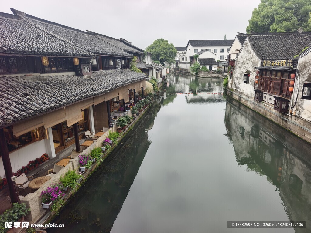 江南水乡古巷河道美景